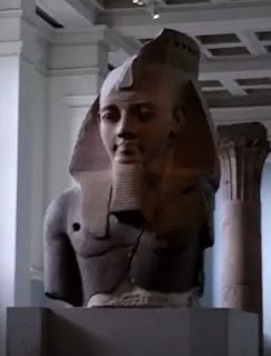 la statue du Jeune Memnon a inspiré Shelley