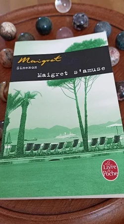 critique Maigret s'amuse Simenon