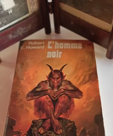 L'homme noir Robert E. Howard critique
