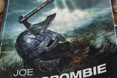 Les Héros Joe Abercrombie critique